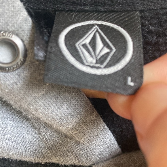 Volcom Minimalist Colourblock Hoody - Picture 3 of 12